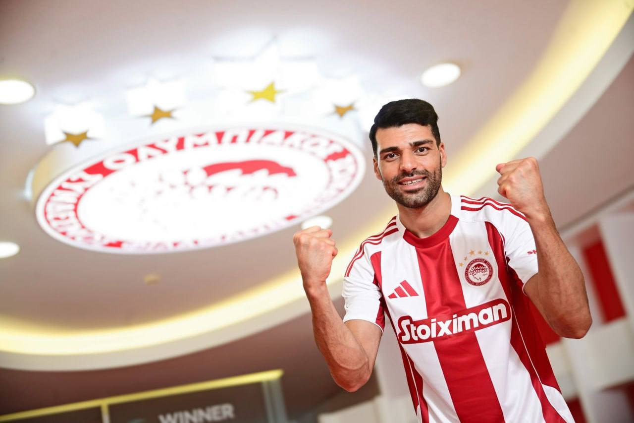 قرارداد طارمی و المپیاکوس رسمی شد/ اولین تصاویر از لژیونر ایرانی با پیراهن تیم جدید + عکس