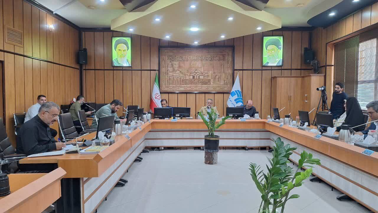 فرمانی: مدیریت شهردار قزوین چماقی است/ مدیریت پادگانی در شهر جواب نمی دهد