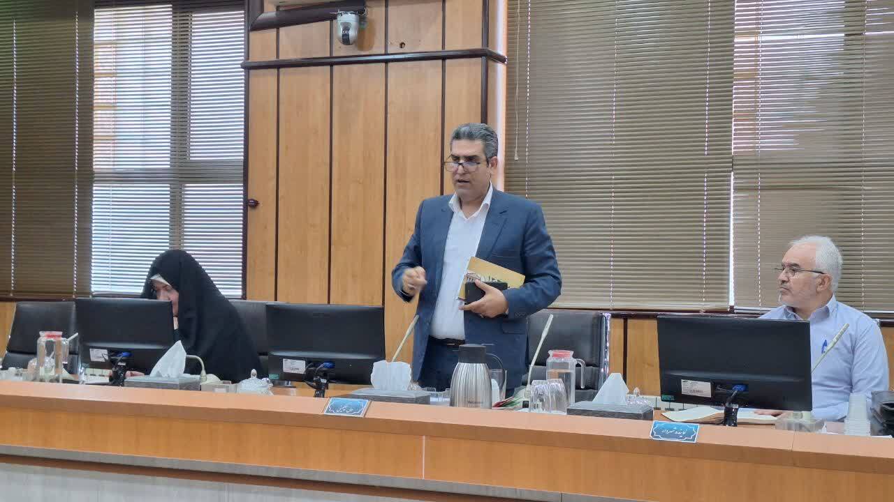 چگینی: آقای شهردار، یا نگاهتان را تغییر داده و آن را اصلاح کنید و یا کنار بروید