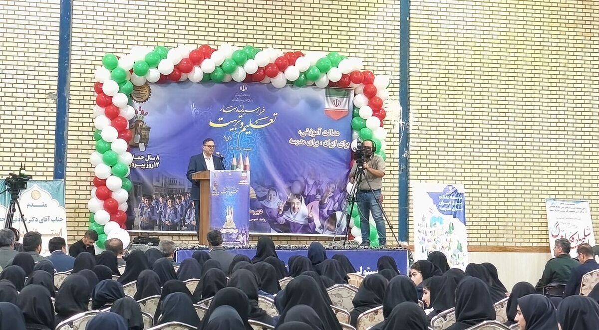 استاندار زنجان: هیچ دانش‌آموزی نباید از آموزش باکیفیت محروم بماند