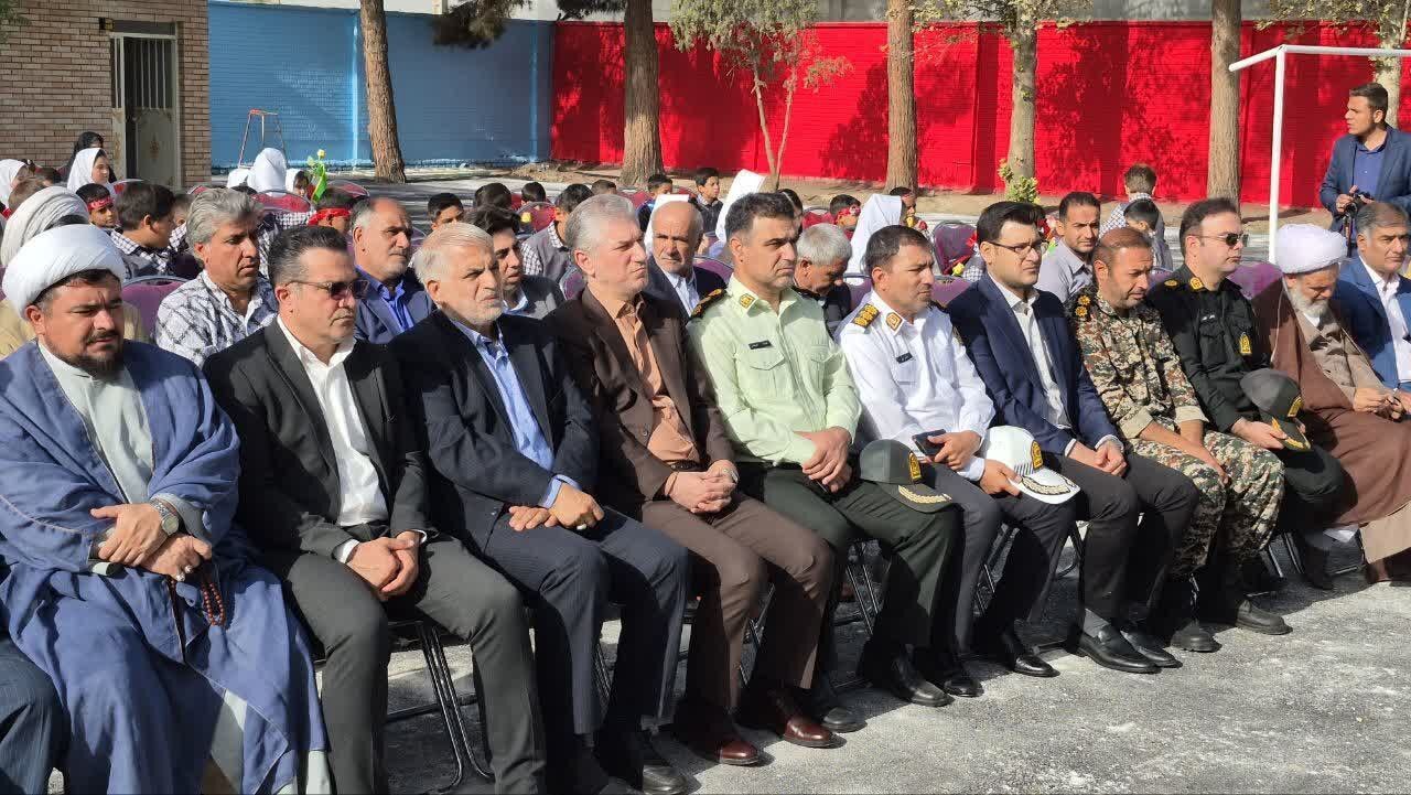 نواخته شدن زنگ مهر و مقاومت در آغاز سال تحصیلی در پاکدشت