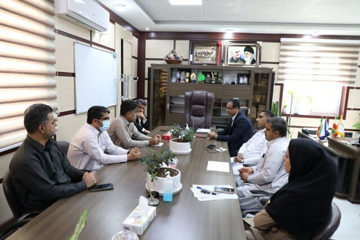 پیگیری پرداخت حقوق معوق کارگران دانشگاه علوم پزشکی ایرانشهر