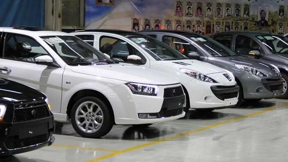 تخصیص ارز به خودرو همچنان در صدر برنامه‌های بانک مرکزی