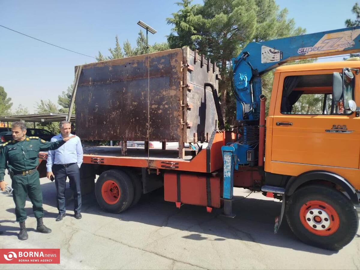 توقیف کوره صنعتی غیرمجاز تولید زغال در کرمانشاه