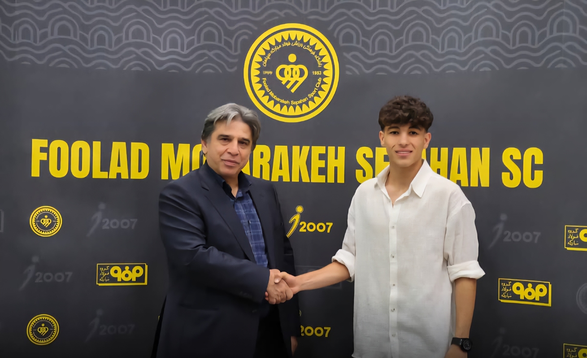 تمدید ۴ ساله آریا با سپاهان