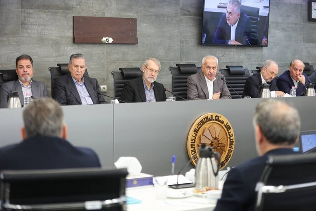 لاریجانی: فرانسه پیام داد اگر با آژانس به توافق برسید، تقاضای اسنپ‌بک را پس می‌گیریم