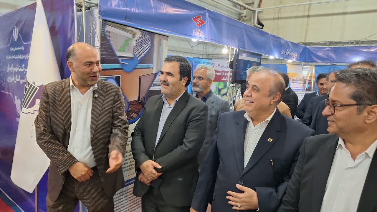 نخستین نمایشگاه تخصصی برق، انرژی های پاک و الکترونیک در قزوین گشایش یافت