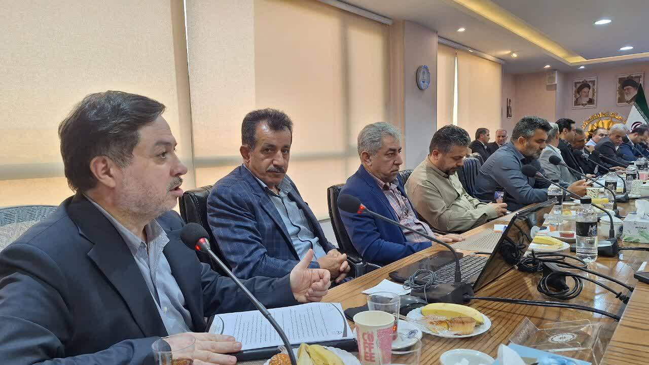 معدنکاران استان قزوین مطالبات خود را با معاون وزیر صمت در میان گذاشتند 