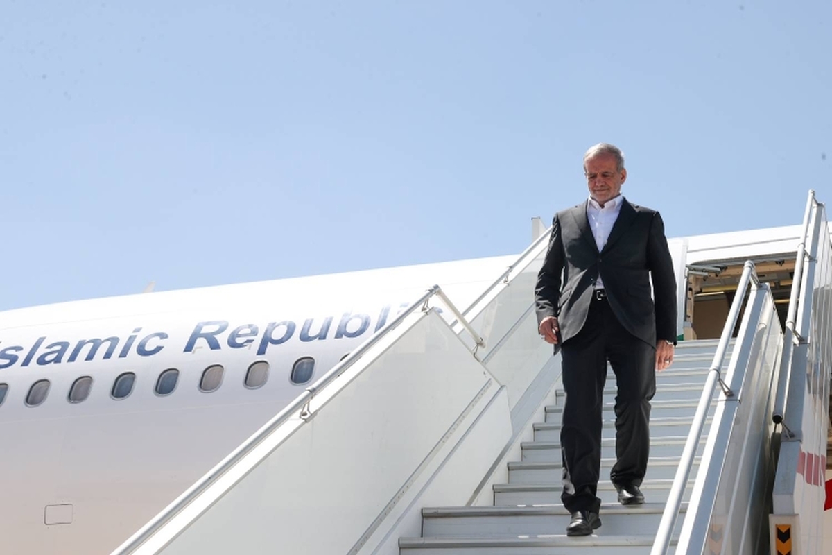 پزشکیان دقایقی قبل وارد بندرعباس شد