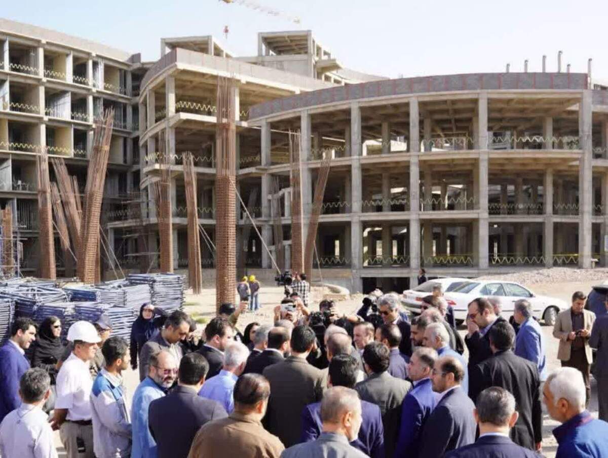 بازدید معاون رئیس‌جمهور از پروژه بیمارستان ۷۰۰ تختخوابی قزوین 