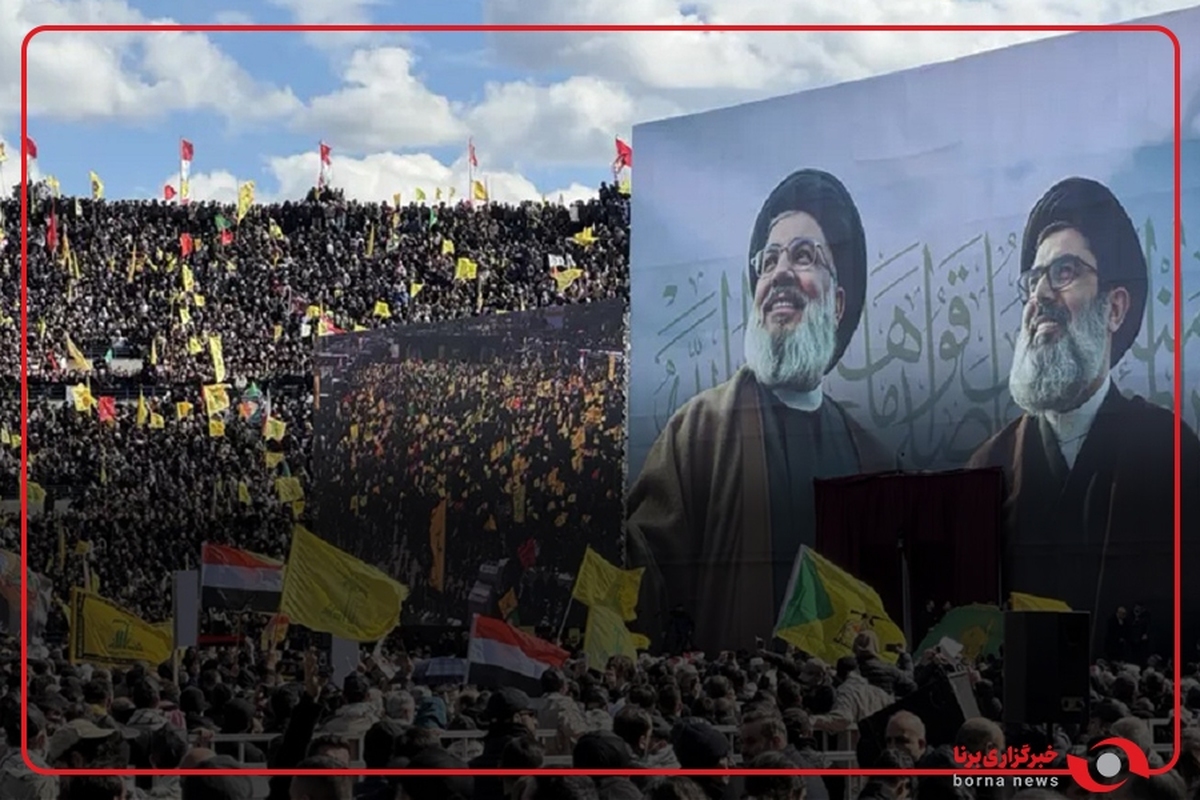 حضور پرشور مردم در دقایق ابتدایی آغاز نخستین مراسم سالگرد شهادت سید حسن نصرالله 