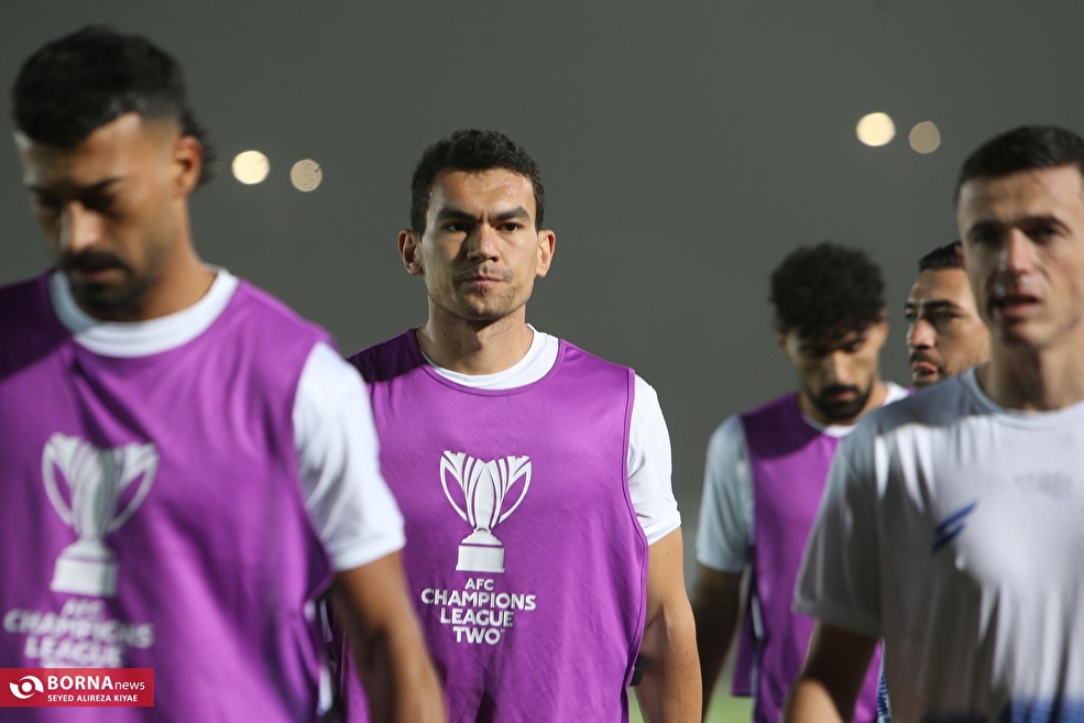 در آستانه دیدار استقلال و المحرق