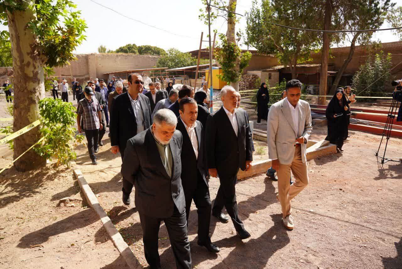 بازدید معاون رئیس‌جمهور از کاروانسرای تاریخی سعدالسلطنه قزوین