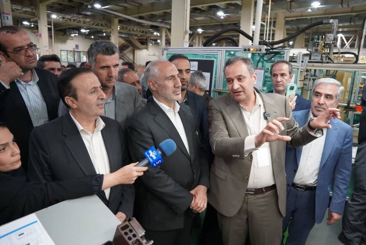 معاون رییس‌جمهور از شرکت گلدیران جی پلاس بازدید کرد