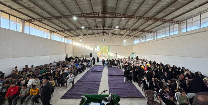 همایش پیاده روی عصرگاهی در روستای طزرک بویین زهرا برگزار شد