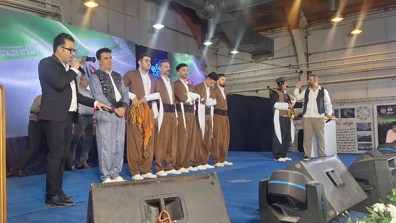 استاندار قزوین از نمایشگاه دستاوردهای مدیریت شهری و جشنواره فرهنگی