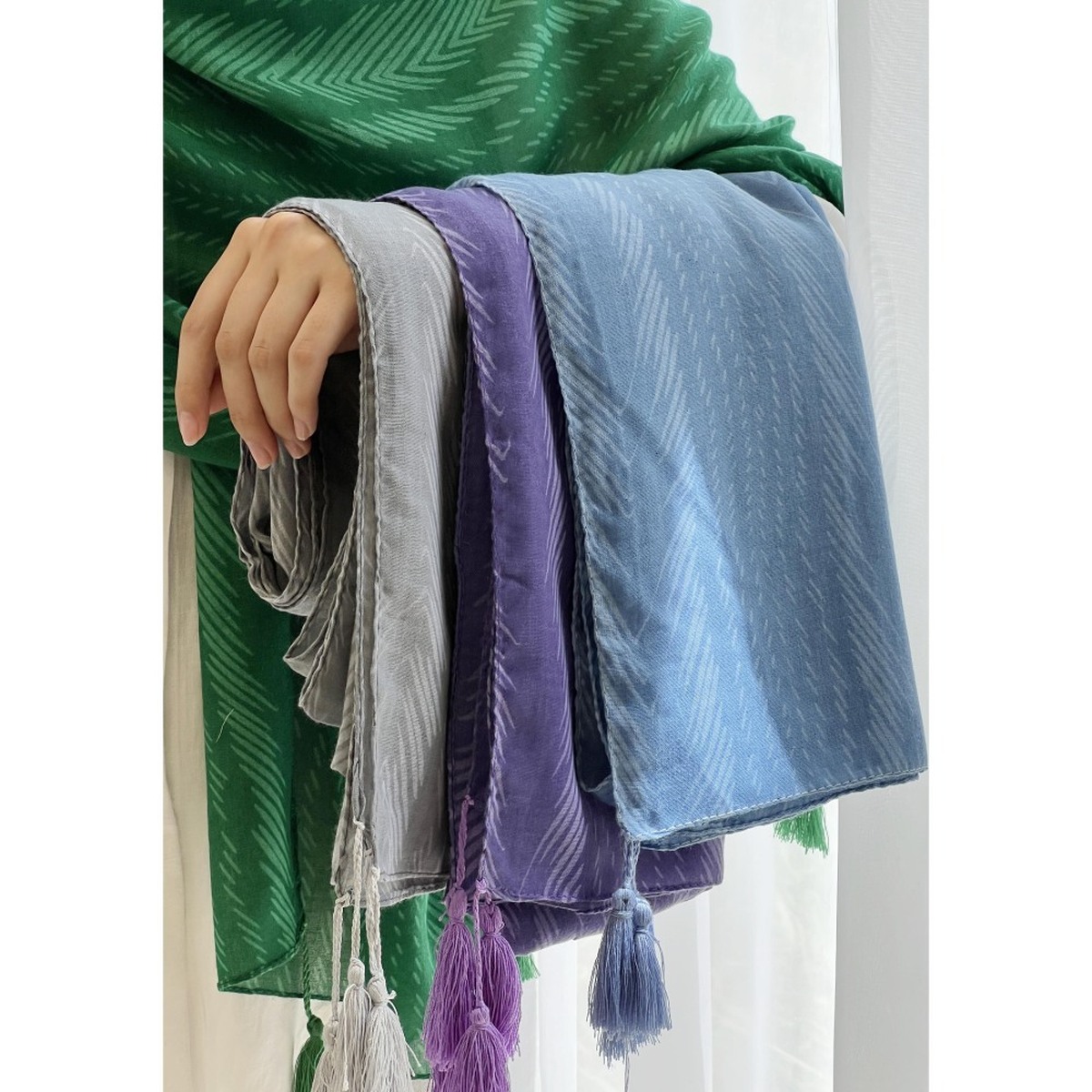 اگه دنبال خرید شال با کیفیتی که چند سال برات بمونه هستی، این نکات رو بدون!