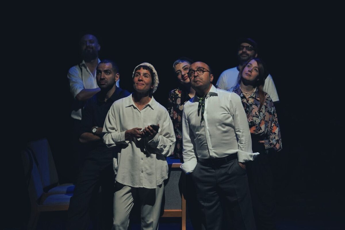 آغاز تور استانی نمایش «نیمه تاریک ماه» 