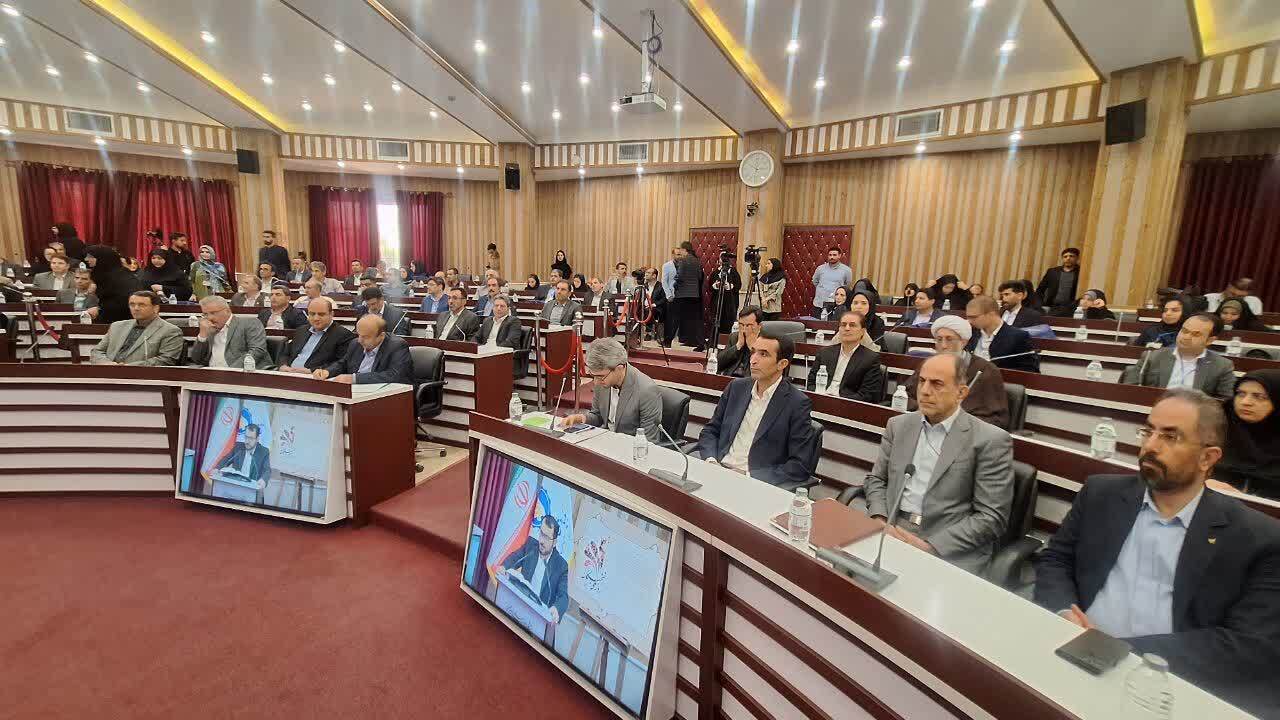 نوذری: راه برون رفت از مشکلات استفاده و حمایت از نخبگان است نوذری: راه برون رفت از مشکلات استفاده و حمایت از نخبگان است