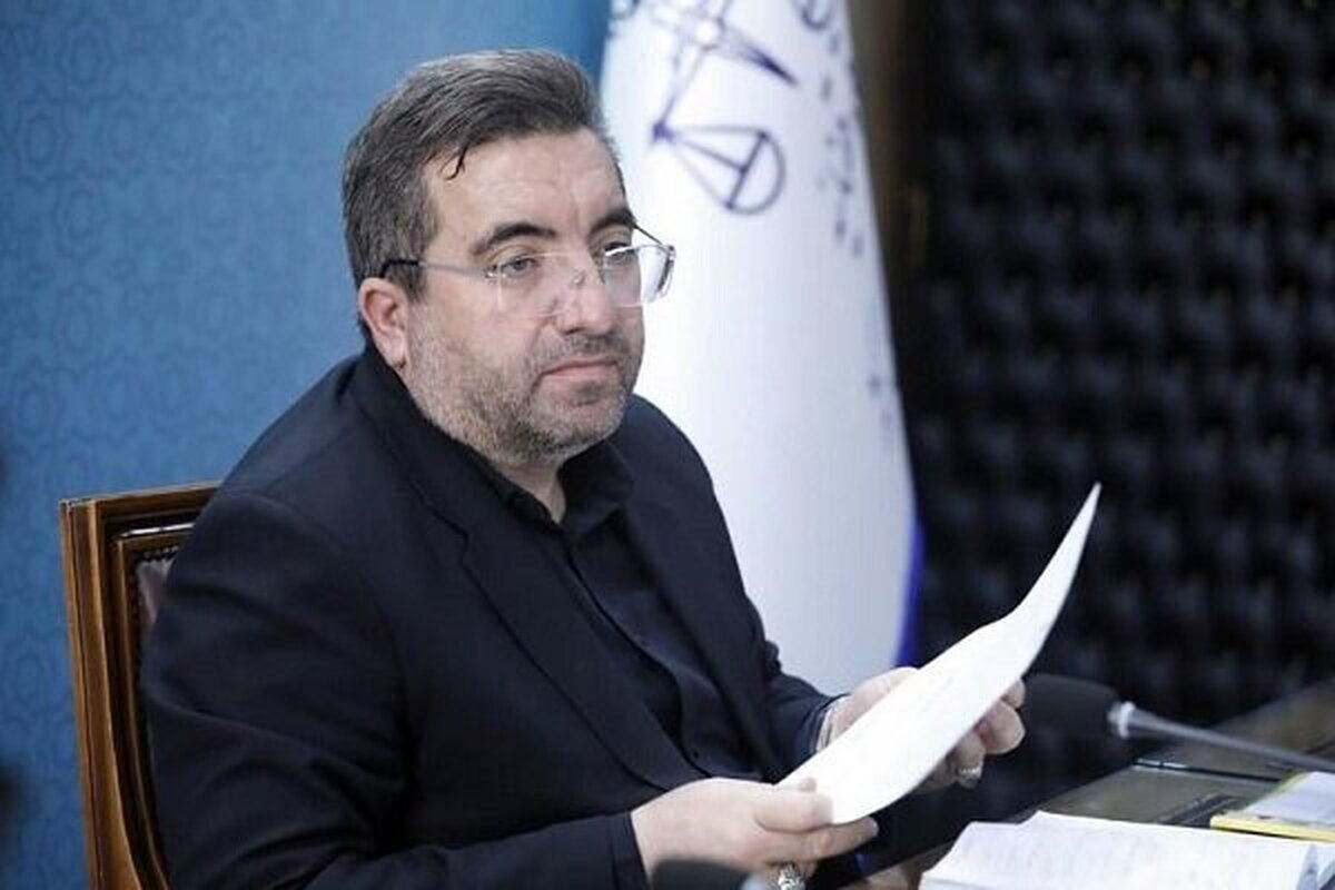 ورود دستگاه قضایی برای حل مشکلات کارخانه سیمان و پتروشیمی دهلران