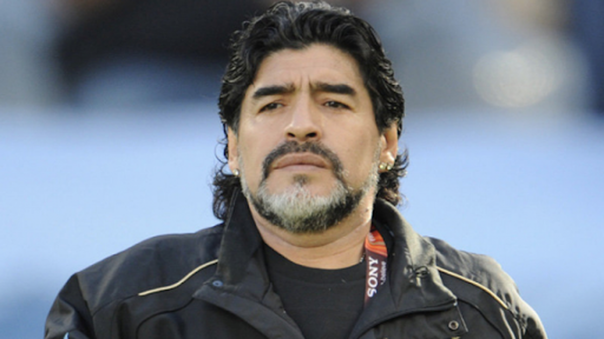 به بهانه بازی مهم بارسلونا، یاد و خاطره مارادونا دوباره زنده شد