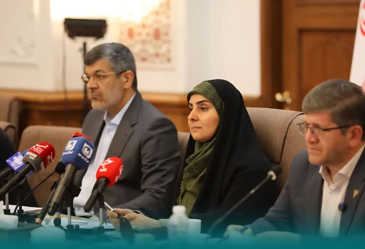 تفاهم‌نامه سرمایه‌گذاری ۲۵ هزار میلیارد ریالی برای توسعه ناوگان حمل و نقل ریلی یزد