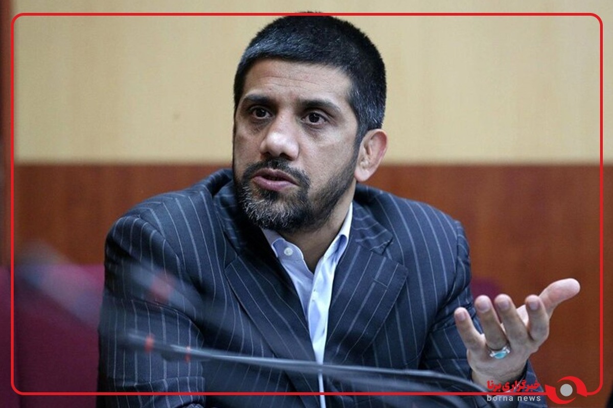 علیرضا دبیر،‌ رئیس فدراسیون کشتی در جلسه علنی غیررسمی مجلس برای تقدیر از قهرمانان کشتی آزاد و فرنگی