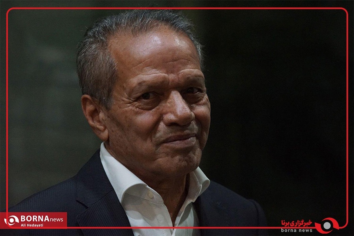 شیروانی : روبرتو باجو روی فرش ایرانی عبادت می‌کرد