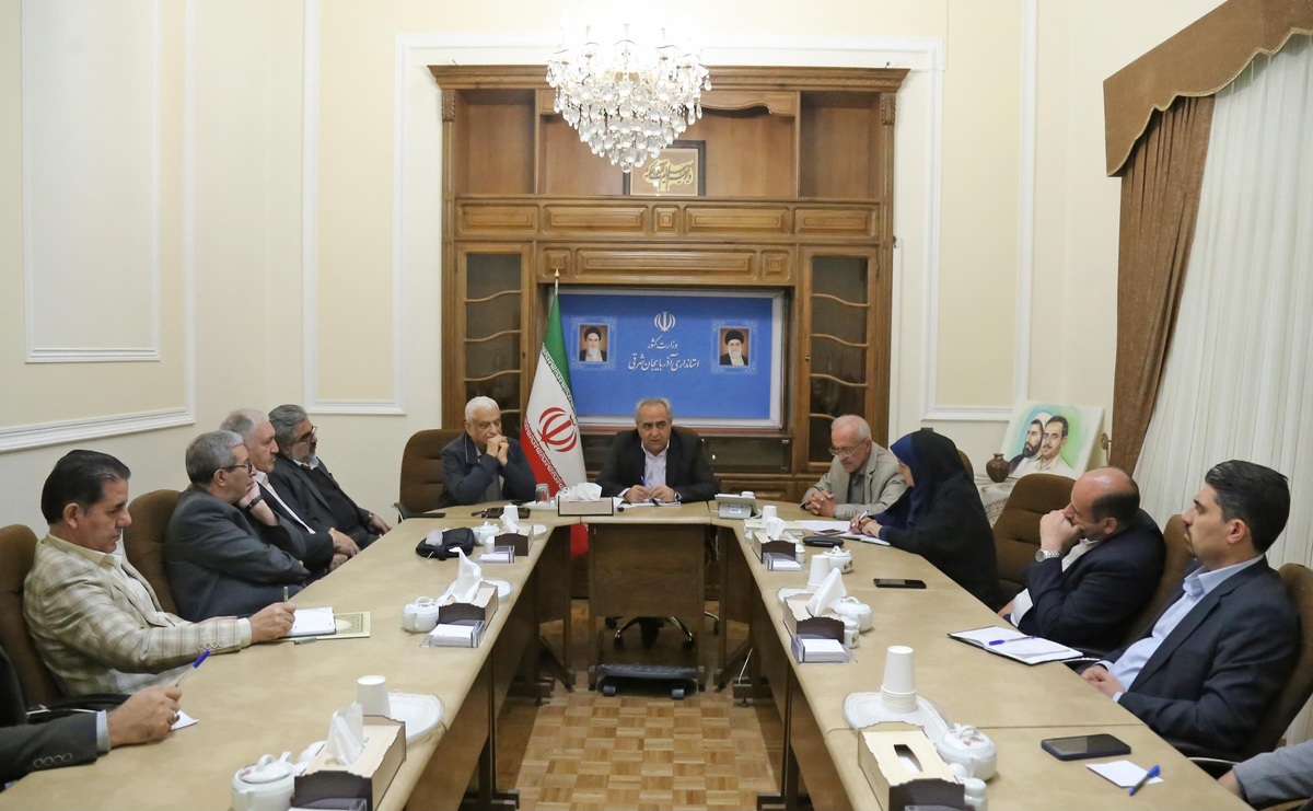 چهار مکتب‌ تجاری، هنری، صنعتی و فرش تبریز ، پژوهش و احیاء می‌شوند