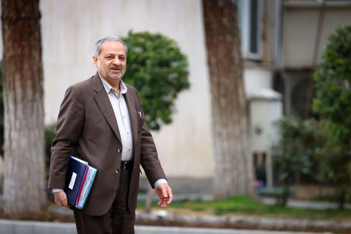 وزیر آموزش و پرورش وارد لرستان شد