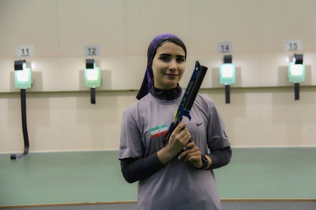 حضور هانیه رستمیان در بوندس‌لیگا تمدید شد