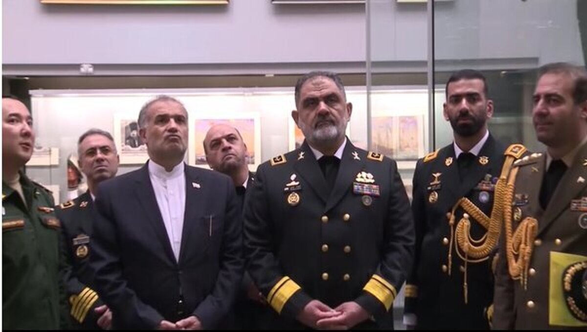 بازدید فرمانده نیروی دریایی از موزه دریایی ارتش روسیه
