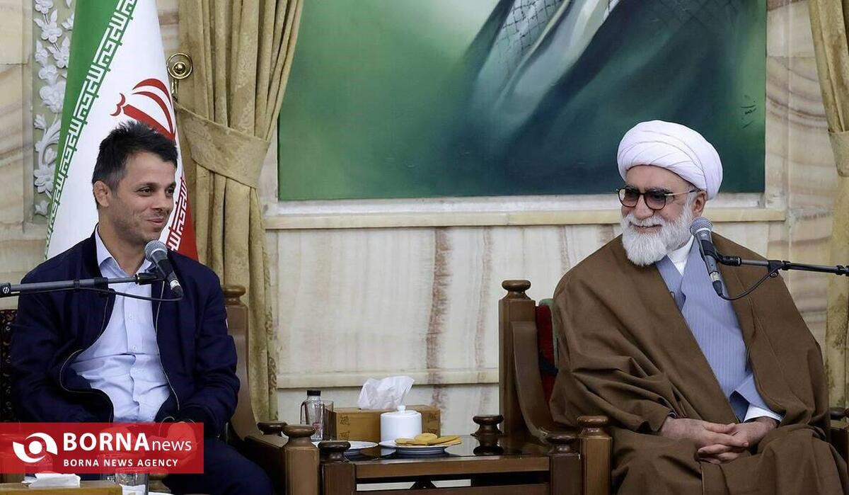 سرمربی تیم ملی کشتی فرنگی خواستار انعقاد تفاهم‌نامه فرهنگی با آستان قدس رضوی شد