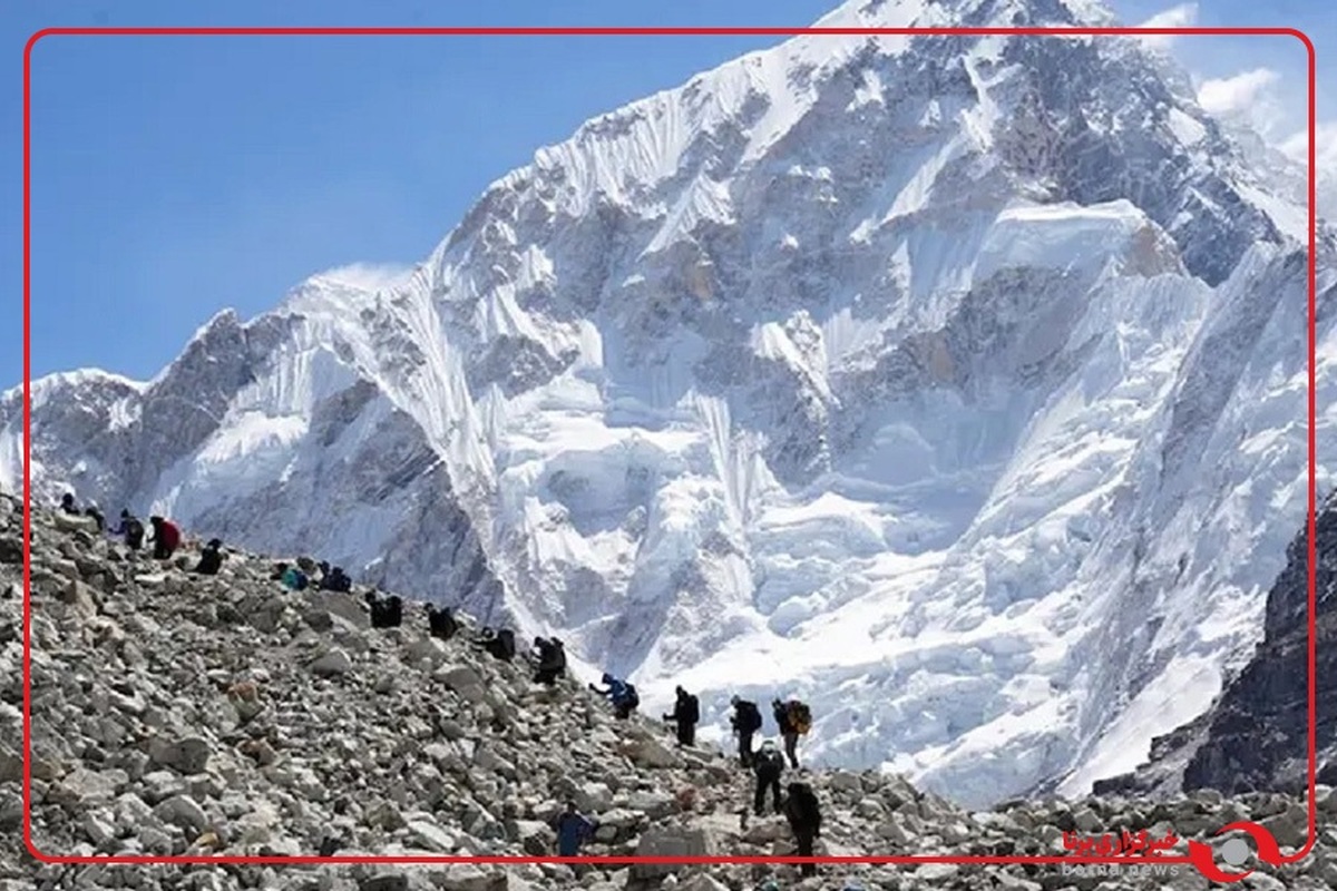 نجات صدها کوهنورد گرفتار در اورست