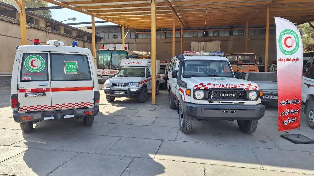 تجیهزات جدید خودروهای امدادی و اداری جمعیت هلال احمر استان قزوین رونمایی شد