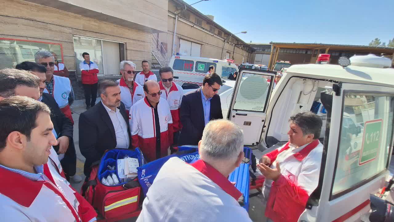 تجیهزات جدید خودروهای امدادی و اداری جمعیت هلال احمر استان قزوین رونمایی شد