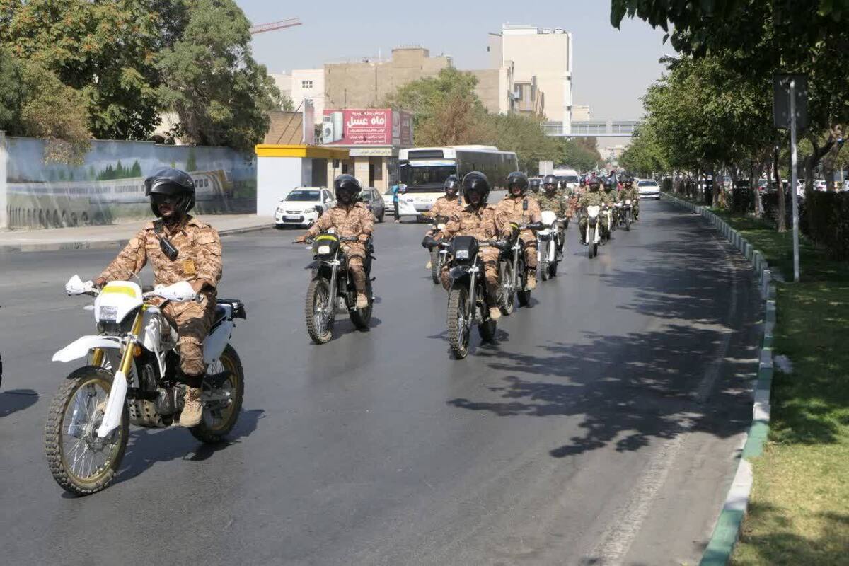 فرمانده بسیج ناحیه اراک : 
جای درست تاریخ دقیقا همینجا است