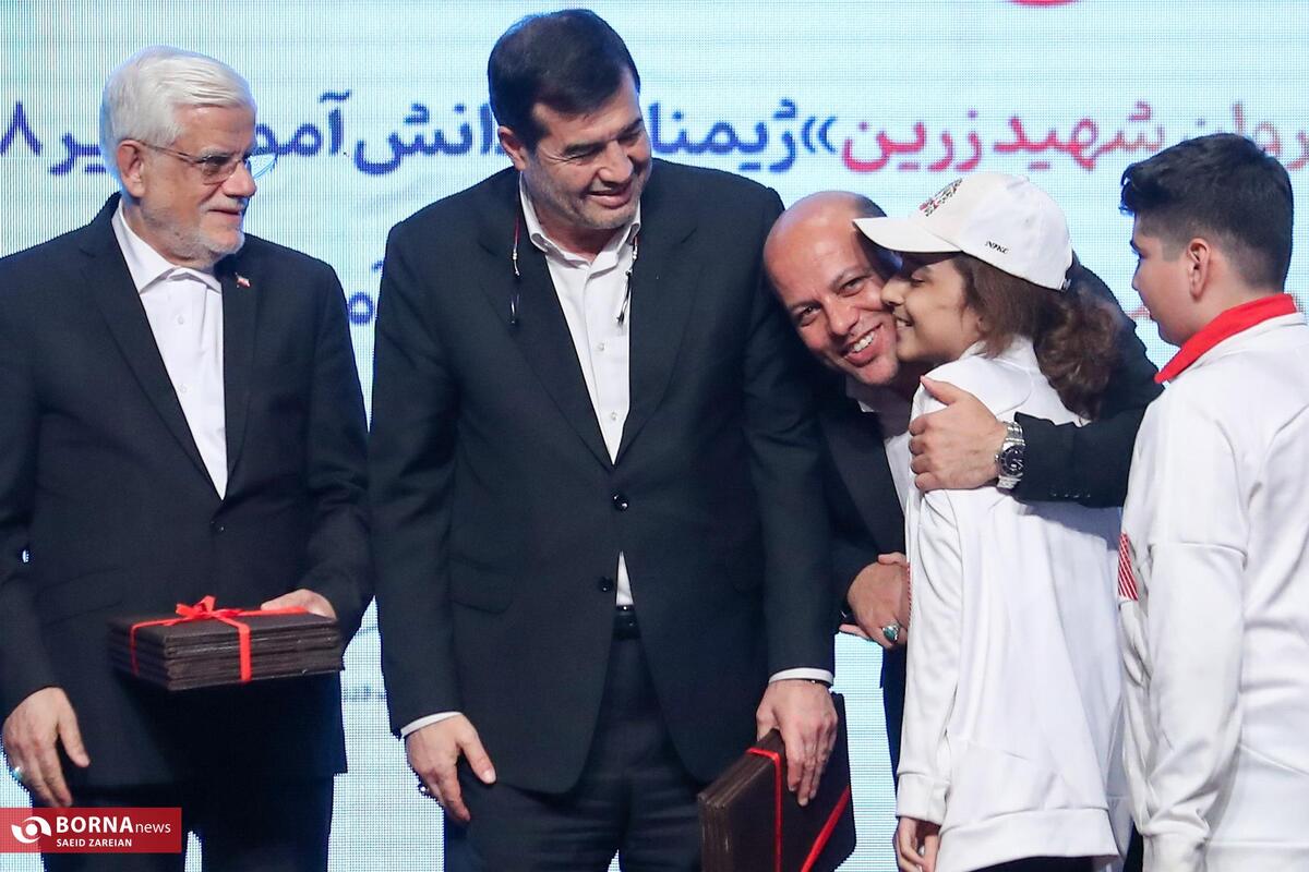 تجلیل از مدال آوران ورزش دانش‌آموزی