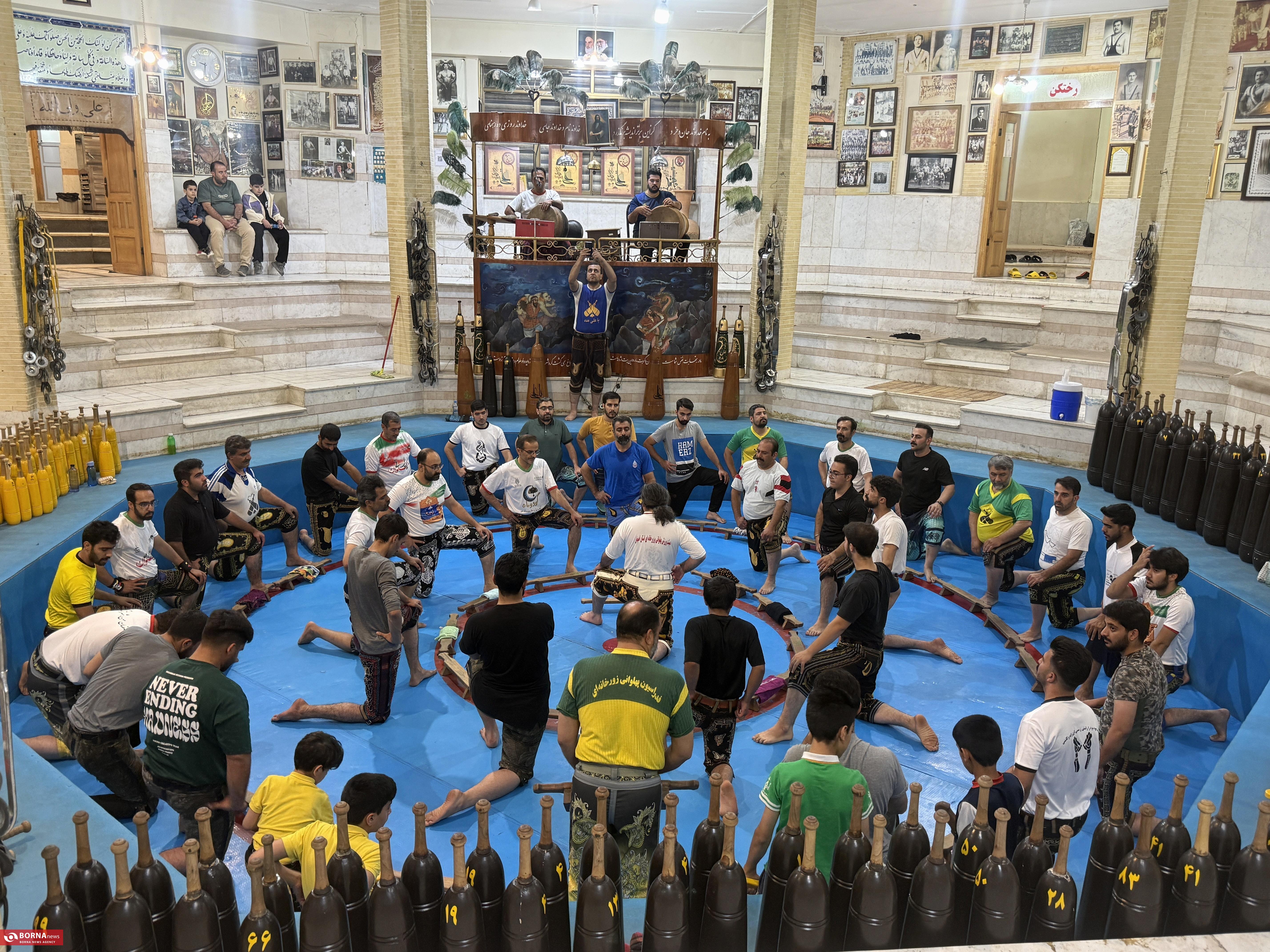 ضرب و زنگ و خاک؛ گزارشی میدانی از آیین پهلوانی در زورخانه علی‌قلی‌آقای اصفهان