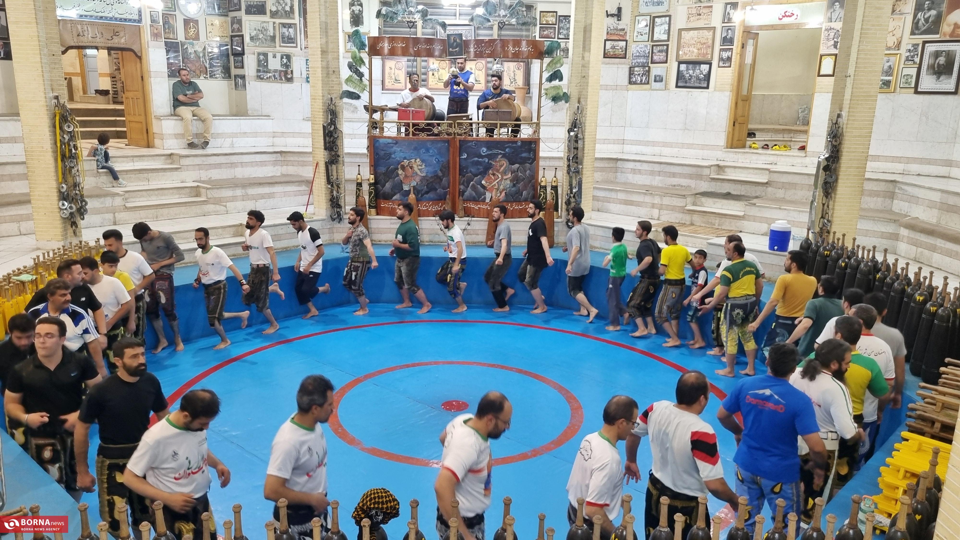 ضرب و زنگ و خاک؛ گزارشی میدانی از آیین پهلوانی در زورخانه علی‌قلی‌آقای اصفهان