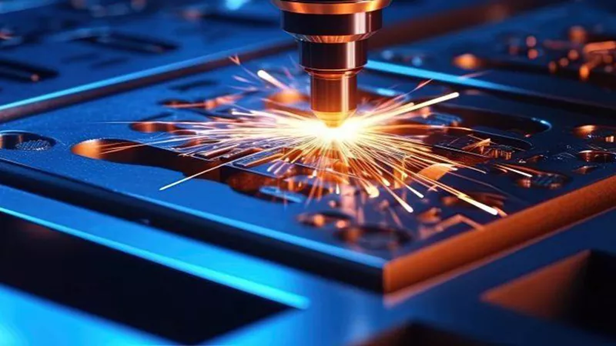 اهمیت دقت در برش لیزر فلز در صنعت ساخت و تولید