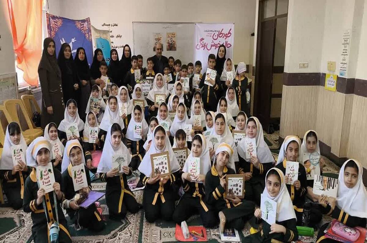 هم‌زمان با روز جهانی کودک سال ۱۴۰۴ ؛امداد‌گران فرهنگی به روستای لیلاکوه لنگرود رسیدند