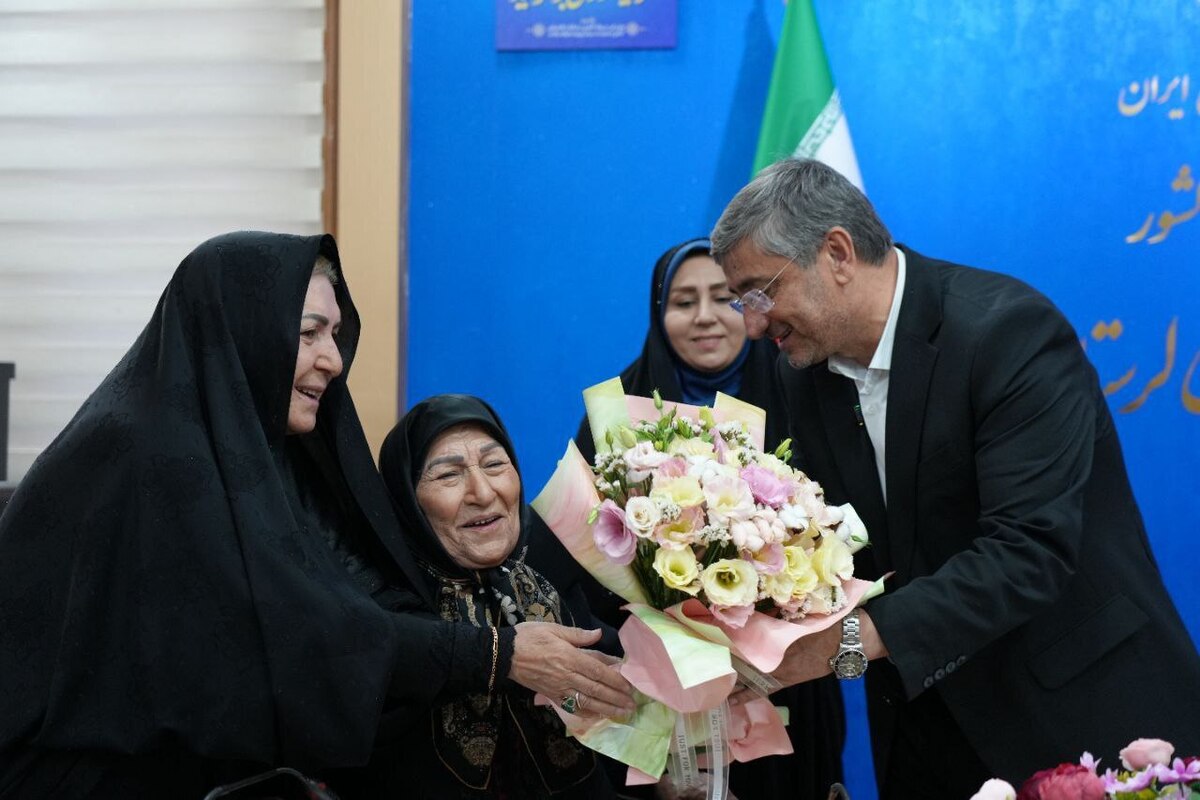 سمن های لرستان به شبکه سازمان های غیردولتی زنان کشور بپیوندند / همایش نسل Z در لرستان برگزار شود