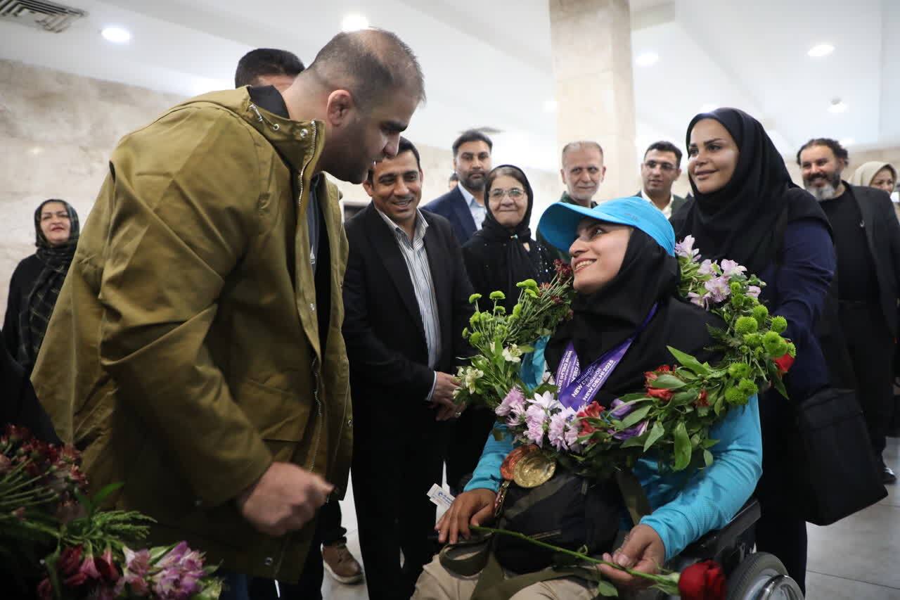 مقام‌آوران خوزستانی رقابت های پارادومیدانی جهانی هند با استقبال پرشور وارد اهواز شدند