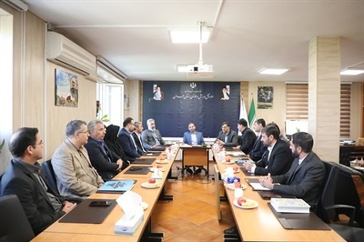 مراسم تکریم و معارفه مدیر حراست اداره‌کل ورزش و جوانان استان همدان