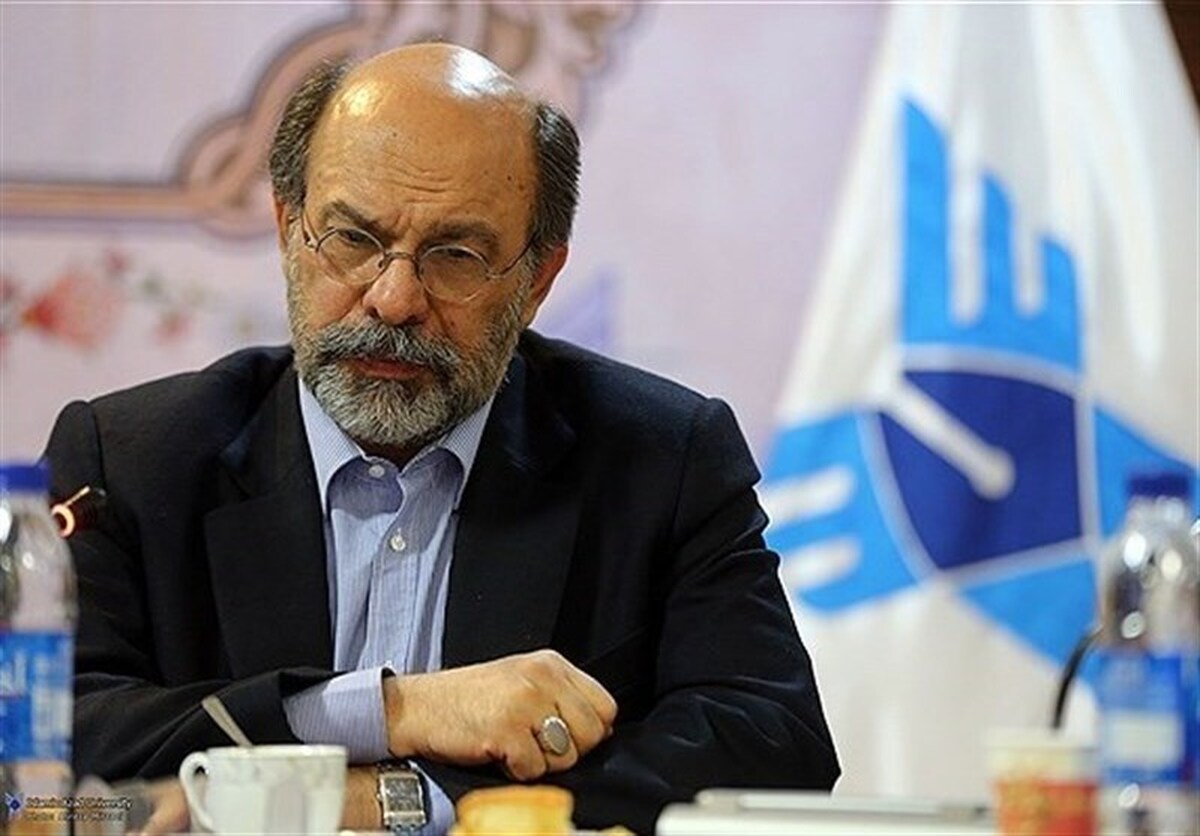 معاون اسبق رئیس جمهور و رئیس اسبق دانشگاه آزاد اسلامی به سوگ مادر نشست