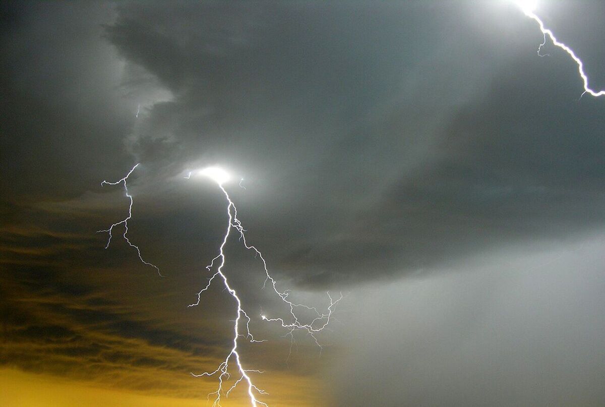 رگبار و رعد و برق در استان‌های شمالی و غربی کشور