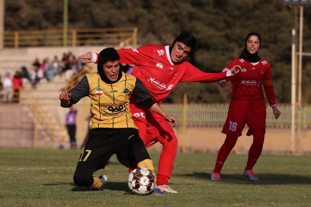 سپاهان برنده اولین ال‌کلاسیکوی فوتبال بانوان ایران