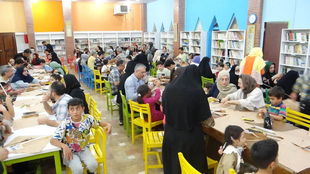 جشنواره بادبادک ها در بوستانی ملی باراجین قزوین برگزار شد