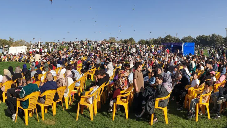 جشنواره بادبادک ها در بوستانی ملی باراجین قزوین برگزار شد